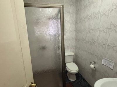 Se vende casa con departamentos con vista al mar, en Puerto Saavedra