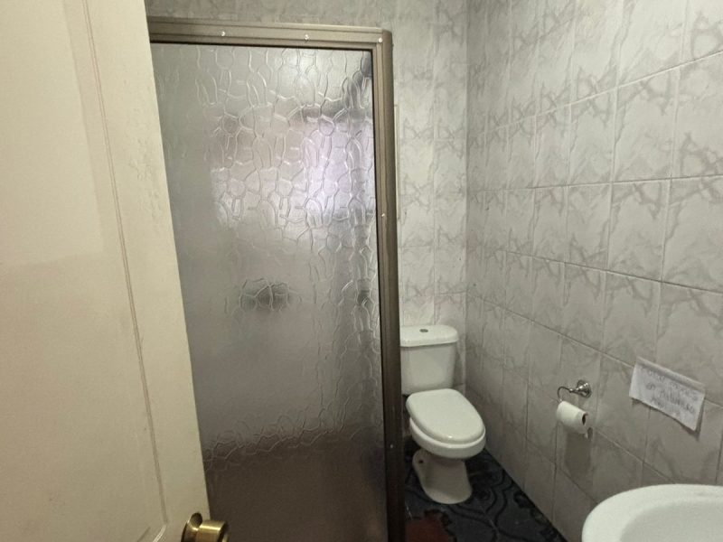 Se vende casa con departamentos con vista al mar, en Puerto Saavedra